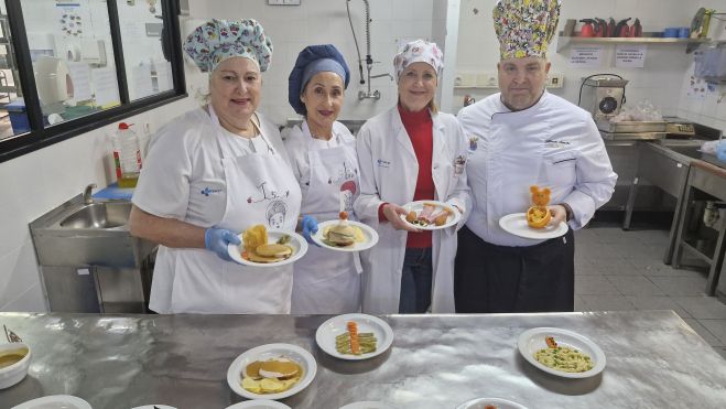 Equipo de cocina del Hospital El Bierzo. Equipo de cocina del Hospital El Bierzo.
