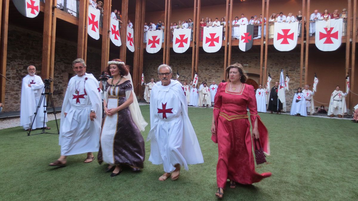 Simón Pérez, Gloria Merayo, José Luis Prada y María Antonia Gancedo, durante la ceremonia. | M. I.