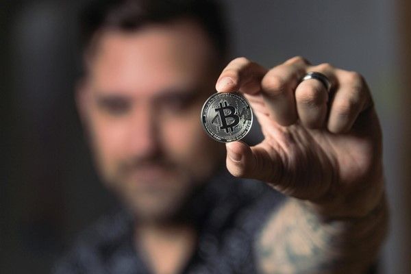 Bitcoin enfrenta $120M en resistencia técnica clave