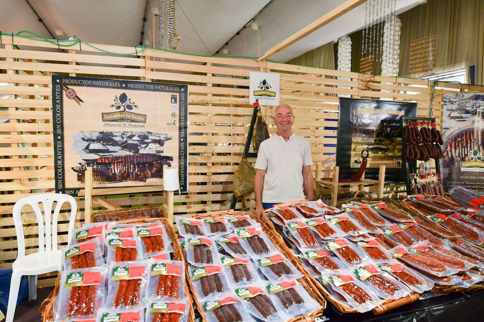 Una edición anterior de la Feria Multisectorial de Carracedelo, todo un estandarte del sector agrícola.  | J.F.