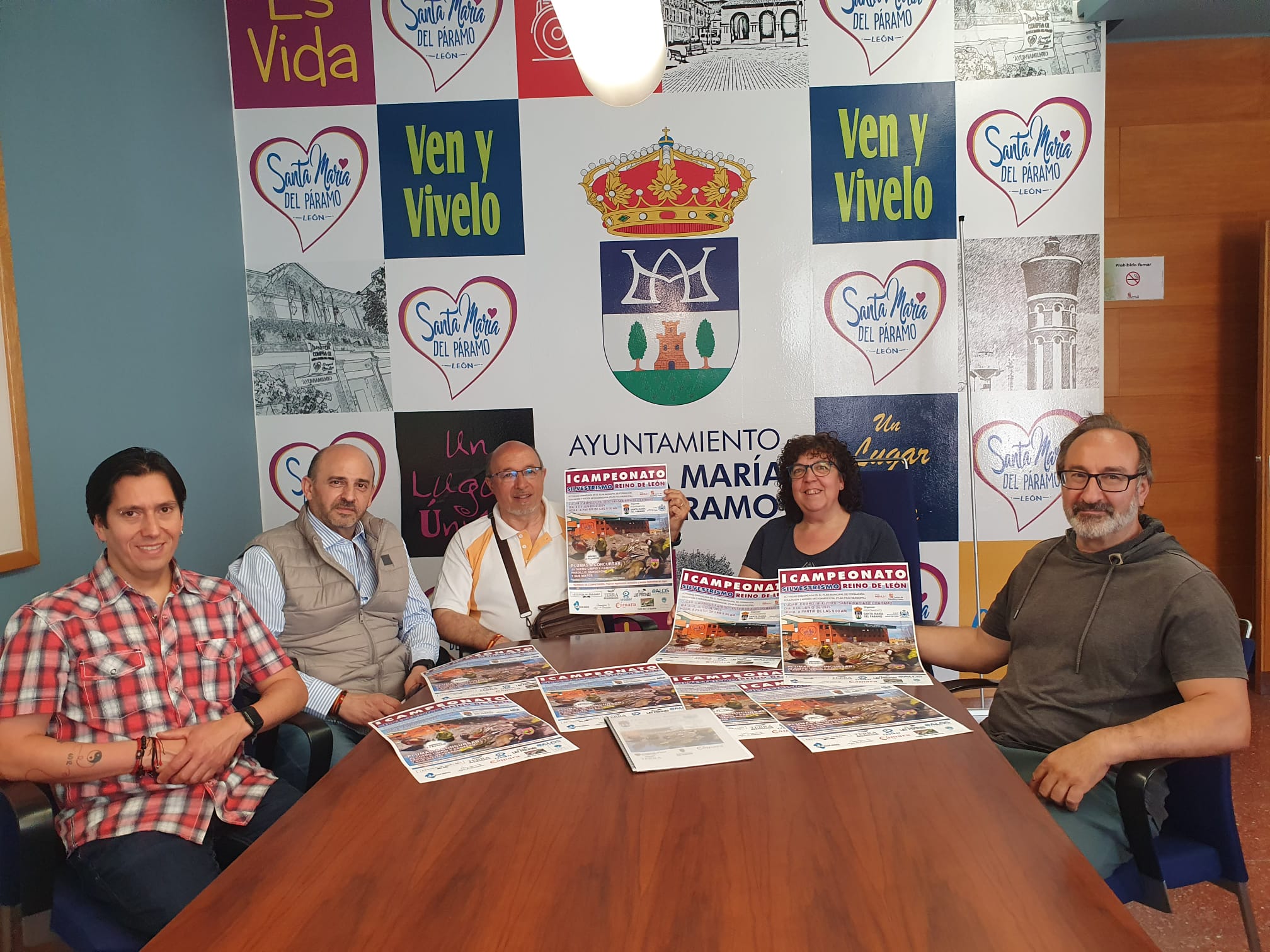 Presentación en el Ayuntamiento del Concurso de Silvestrismo. | L.N.C.