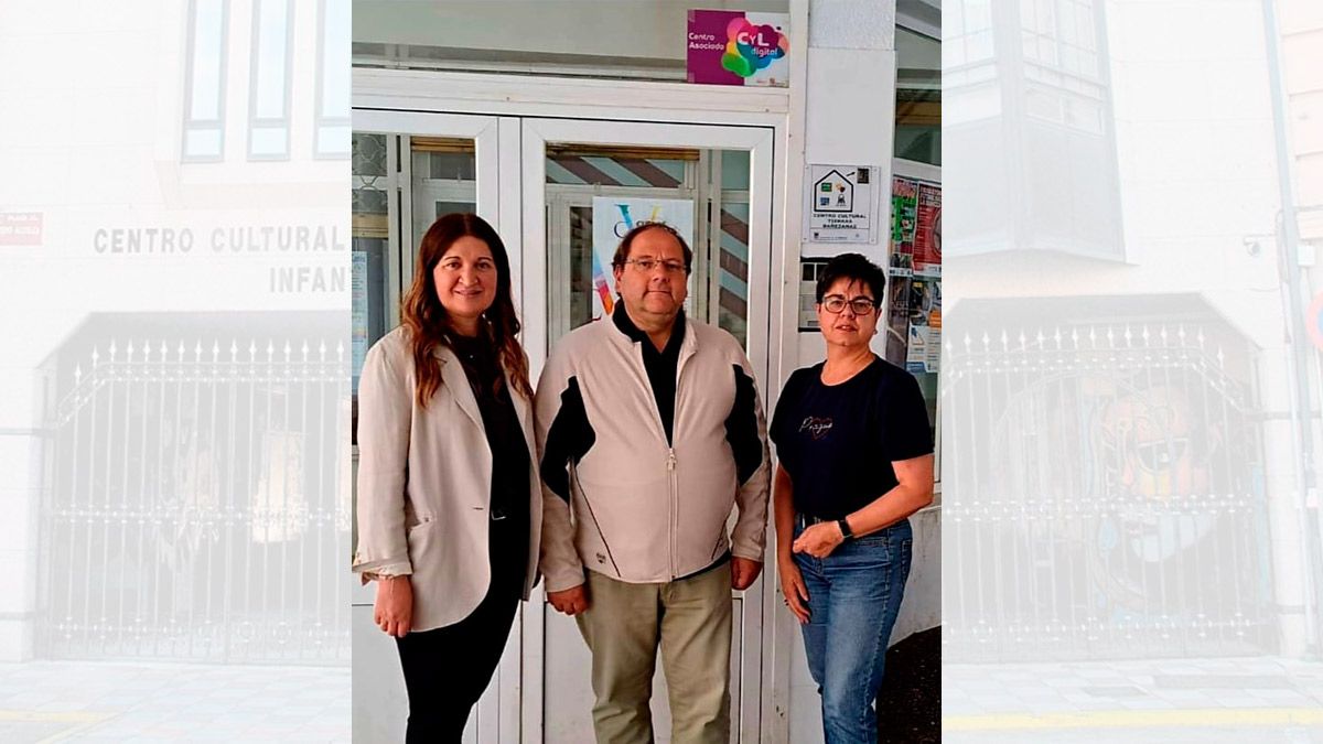 Javier Carrera en el nuevo espacio CyL Digital en el Centro Cultural de las Tierras Bañezanas. | L.N.C.