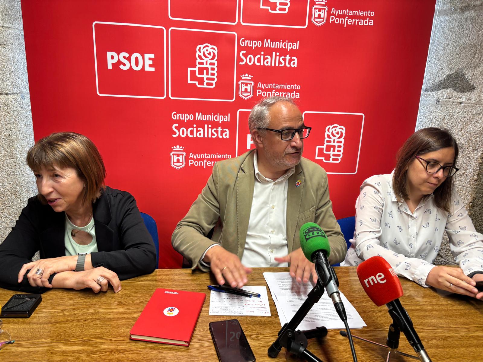 Equipo del PSOE de Ponferrada. | J.F.