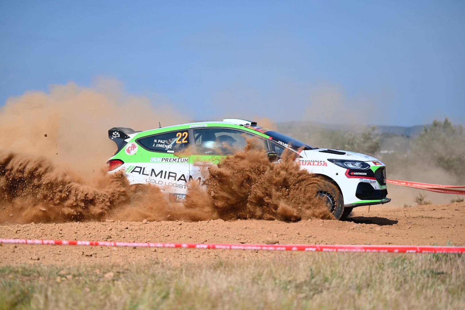 Un instante del Rally de León. | SAÚL ARÉN Un instante del Rally de León. | SAÚL ARÉN