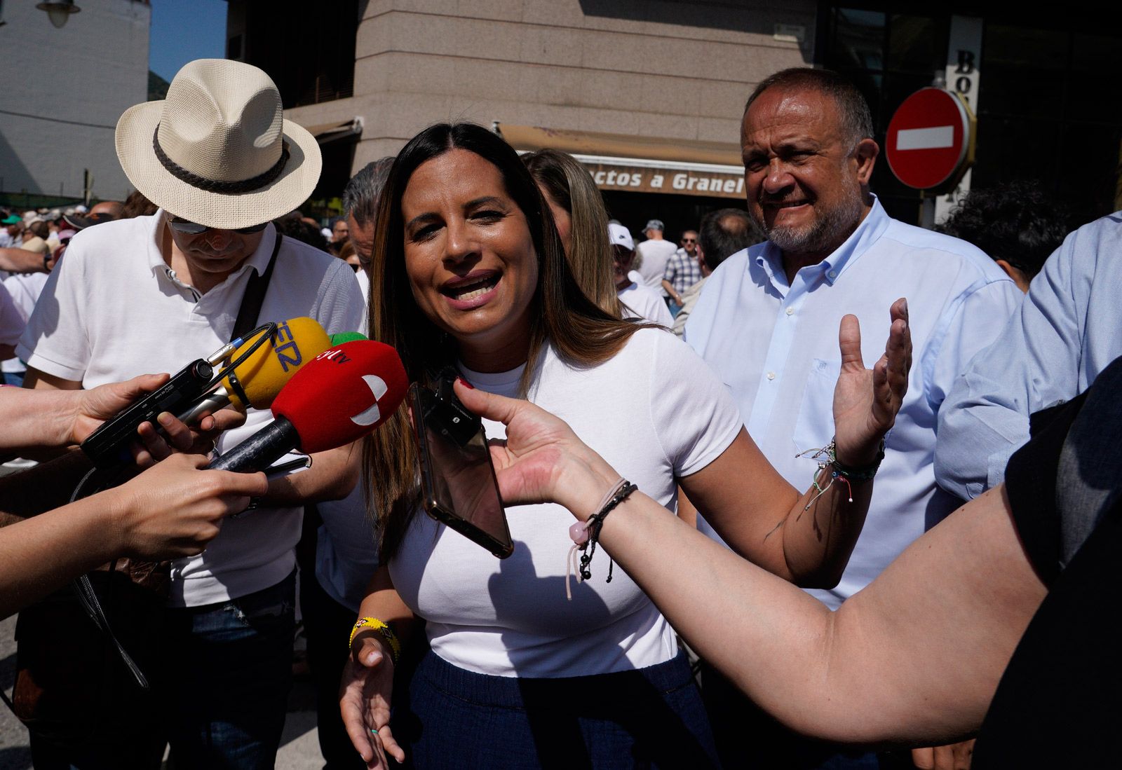El PSOE critica a Mañueco por hacer el carnaval en Madrid mientras El Bierzo clama por la sanidad