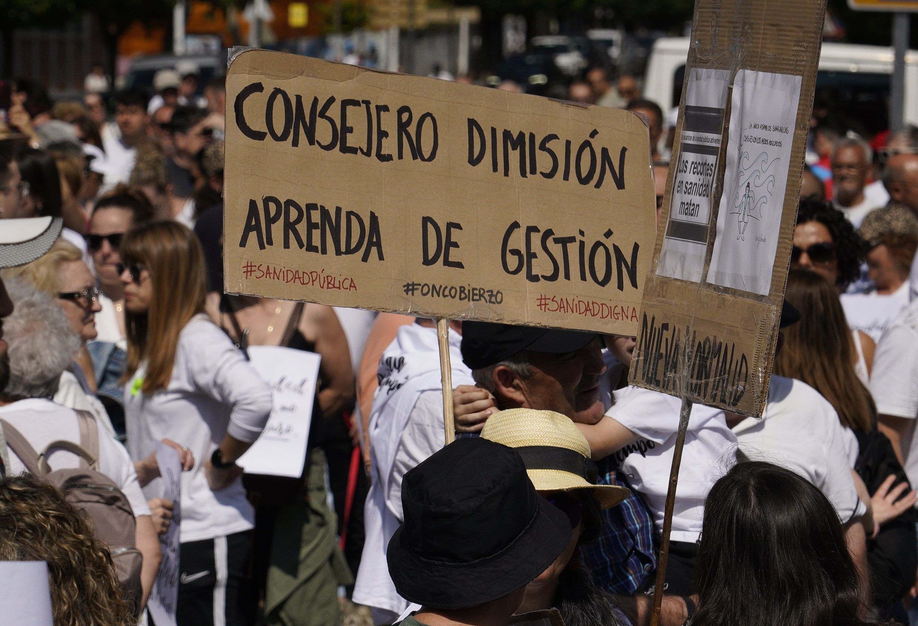 Protesta por las calles de Ponferrada de este domingo. | CÉSAR SÁNCHEZ (ICAL) Protesta por las calles de Ponferrada de este domingo. | CÉSAR SÁNCHEZ (ICAL)