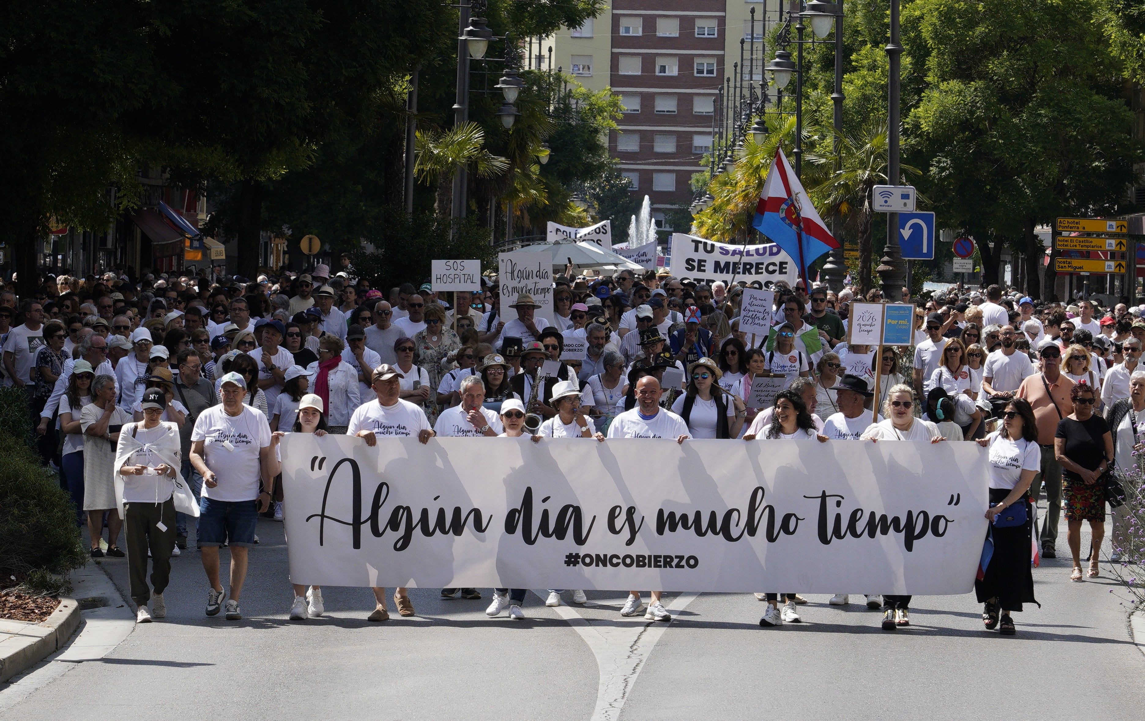 Protesta por las calles de Ponferrada de este domingo. | CÉSAR SÁNCHEZ (ICAL) Protesta por las calles de Ponferrada de este domingo. | CÉSAR SÁNCHEZ (ICAL)