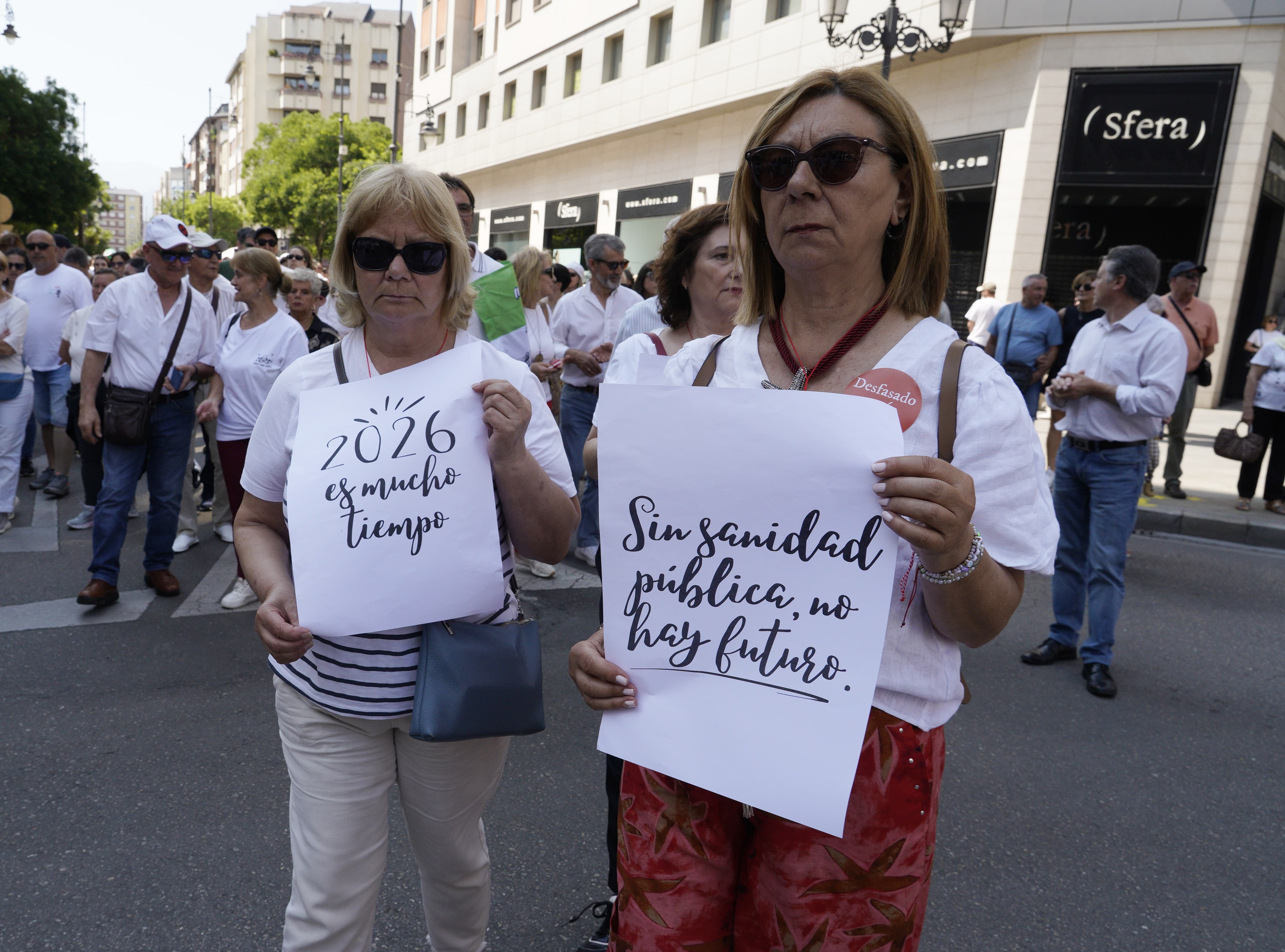 Protesta por las calles de Ponferrada de este domingo. | CÉSAR SÁNCHEZ (ICAL) Protesta por las calles de Ponferrada de este domingo. | CÉSAR SÁNCHEZ (ICAL)