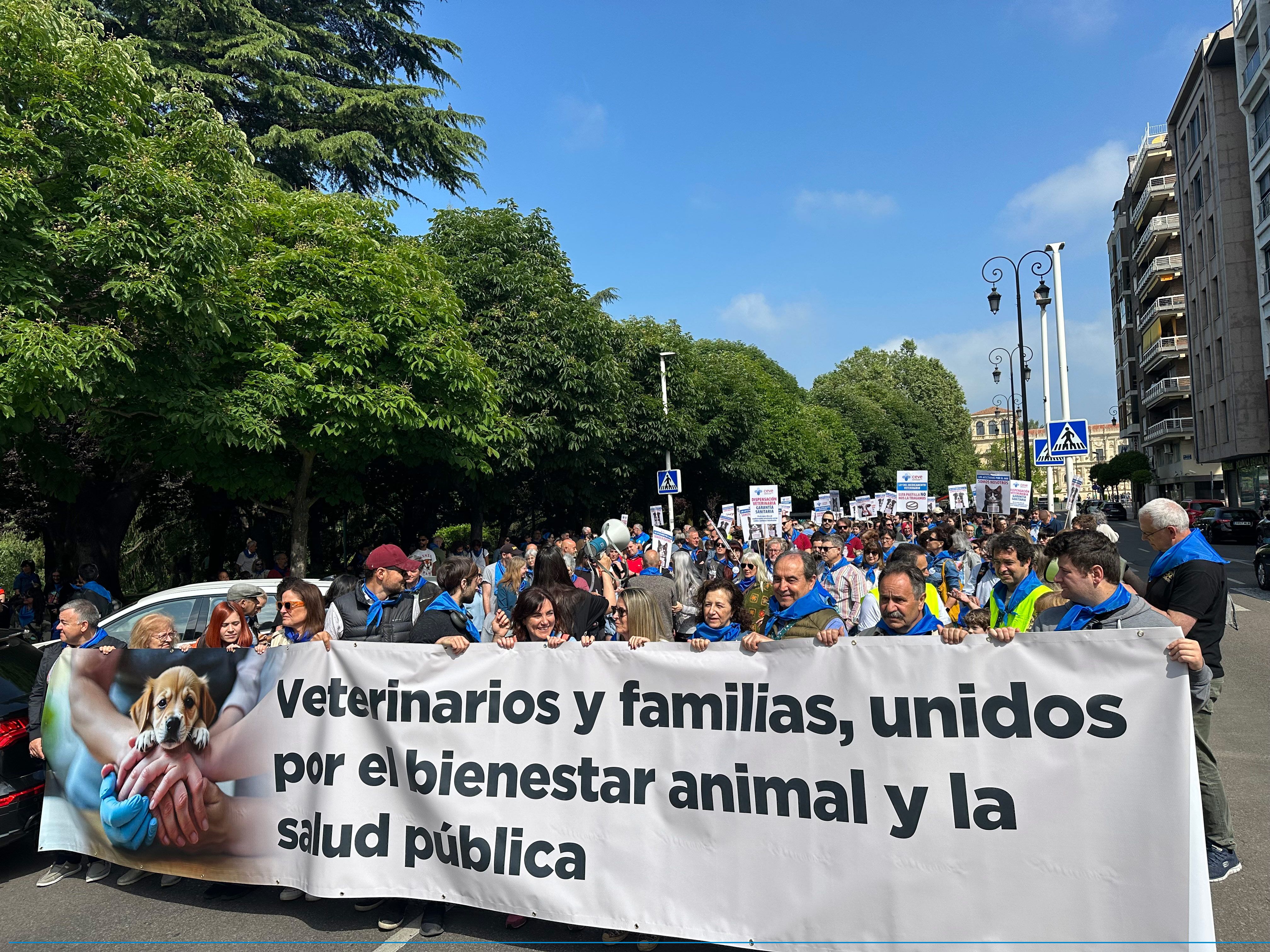 Manifestación de veterinarios en León. |L.N.C.