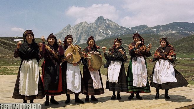 Imagen 1 pandereteras h ROMERIA 