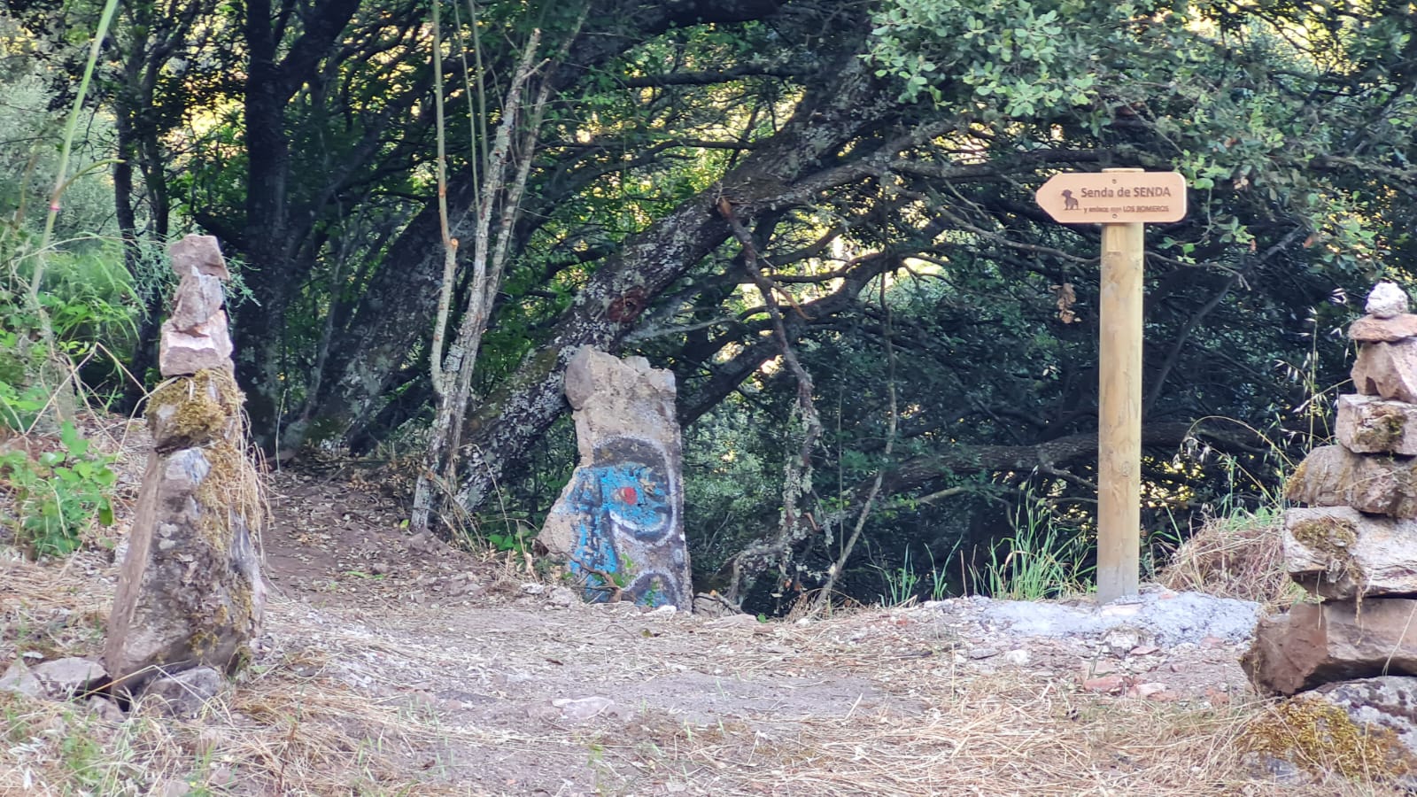 Señales en la conexión entre rutas.