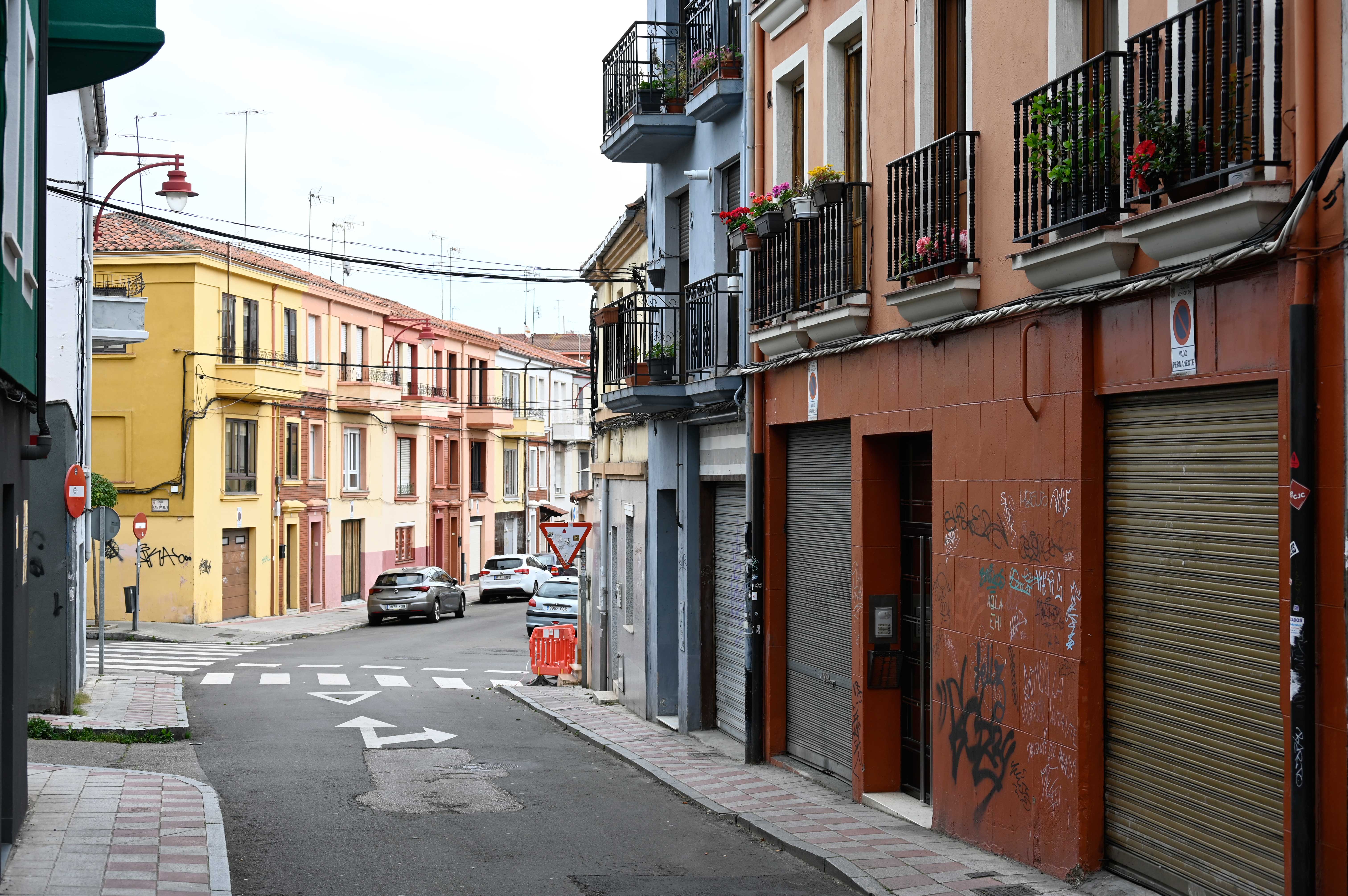 Imagen de archivo de una calle de la ciudad de León. | SAÚL ARÉN