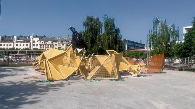 LEÓN GIGANTE PARQUE