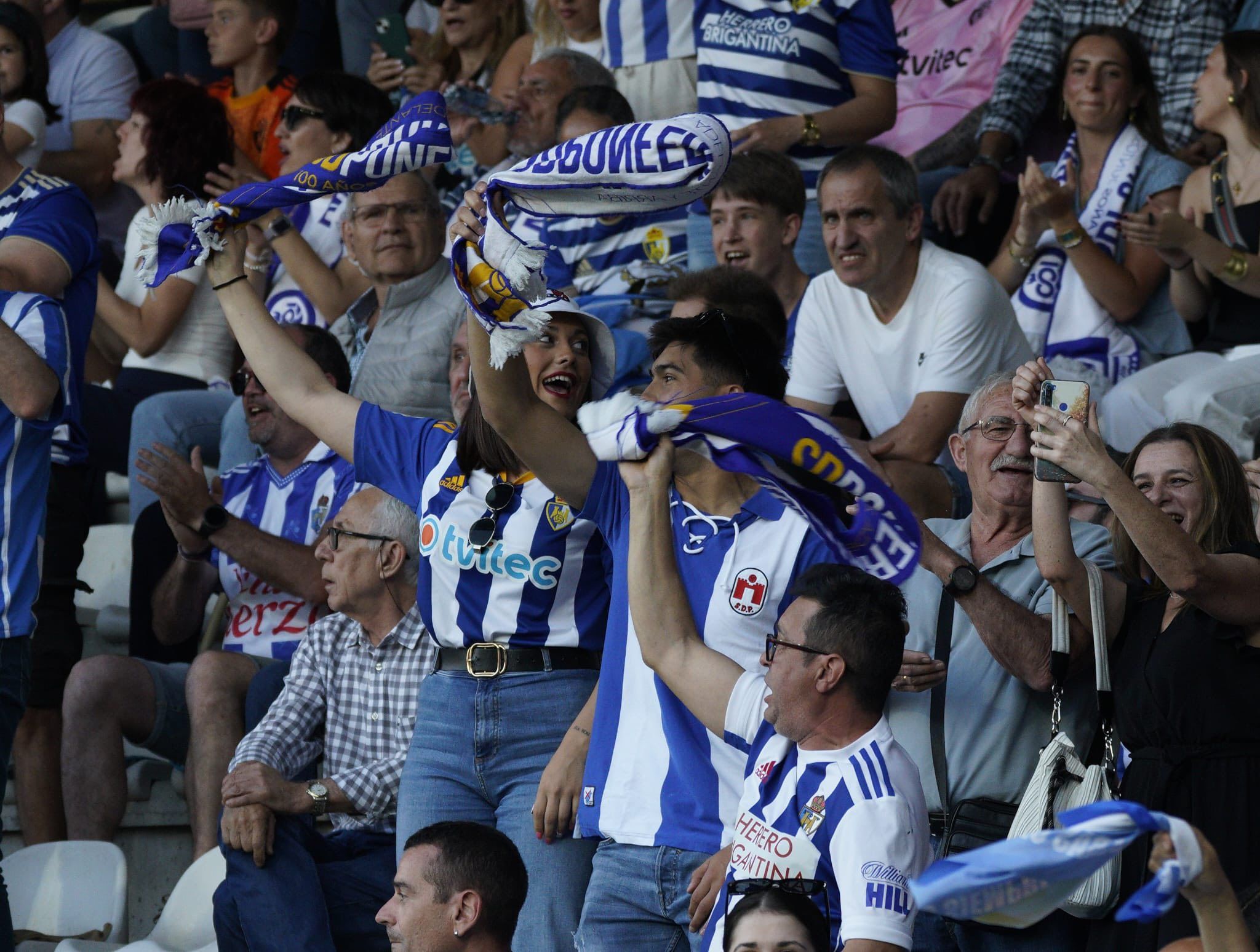 La afición de la Ponferradina podrá renovar su abono de la próxima temporada desde el 17 de julio. | SDP