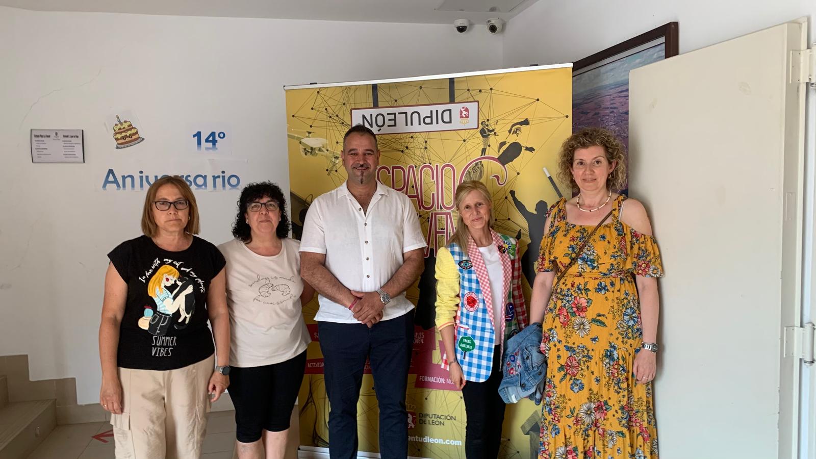 Un instante de la ceremonia de clausura celebrada este martes en Santa María del Páramo. | L.N.C.
