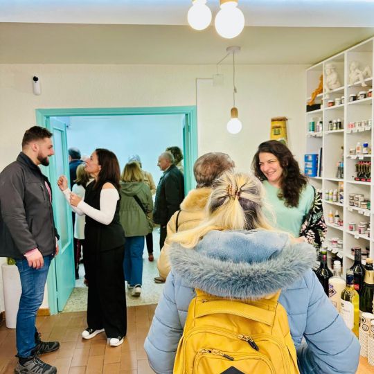 Un instante de la inauguración del establecimiento.ESTELA GONZÁLEZ ROMÁN Un instante de la inauguración del establecimiento.ESTELA GONZÁLEZ ROMÁN