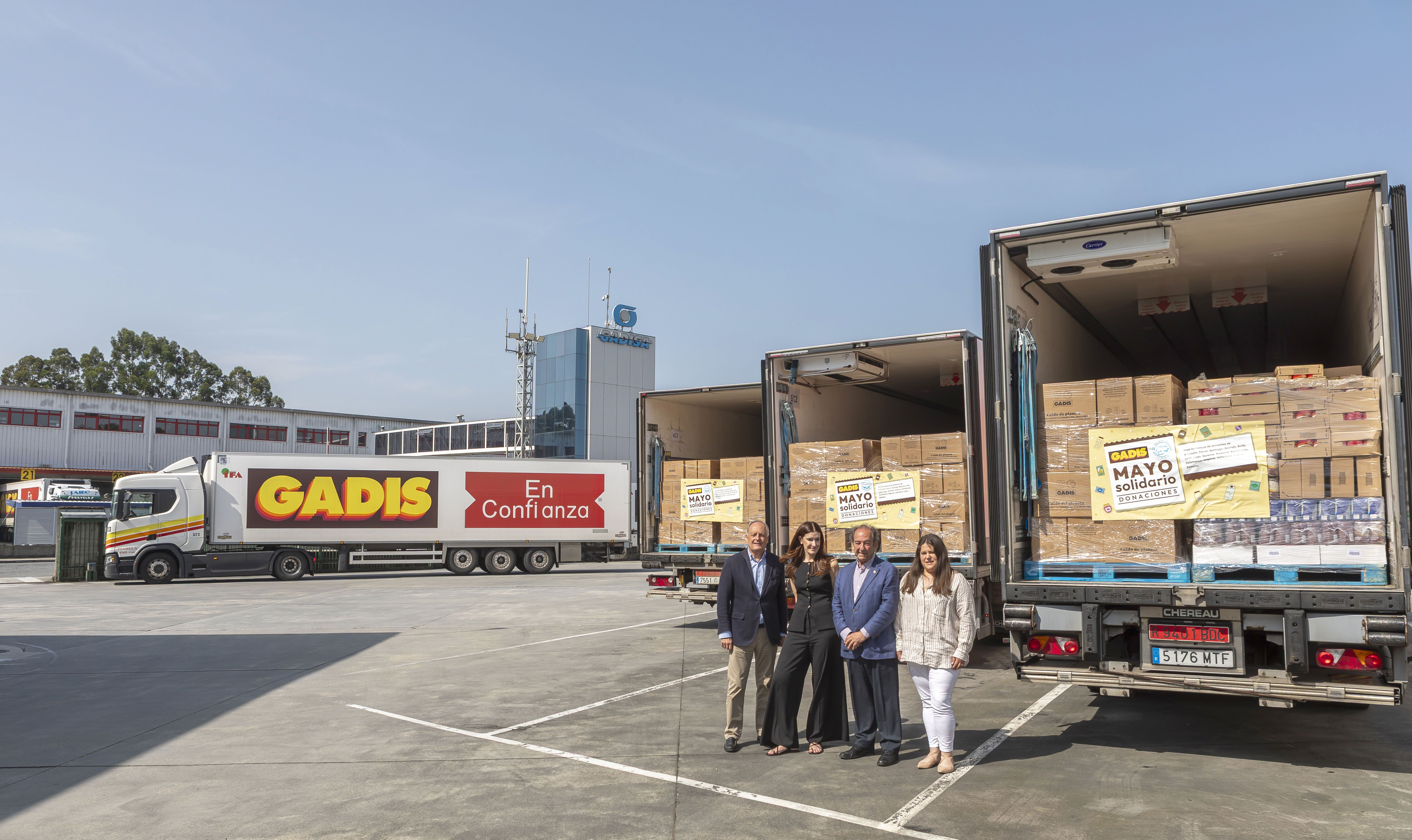 Entrega de lo recaudado en el Mayo Solidario. 