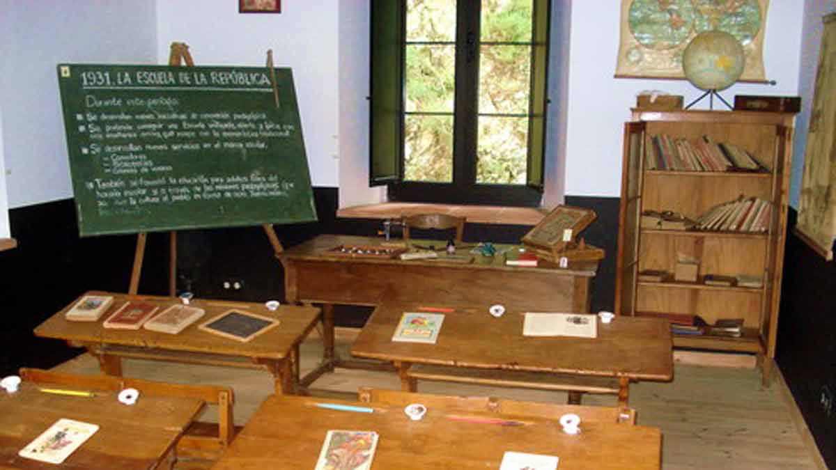 Imagen de archivo de una escuela rural.