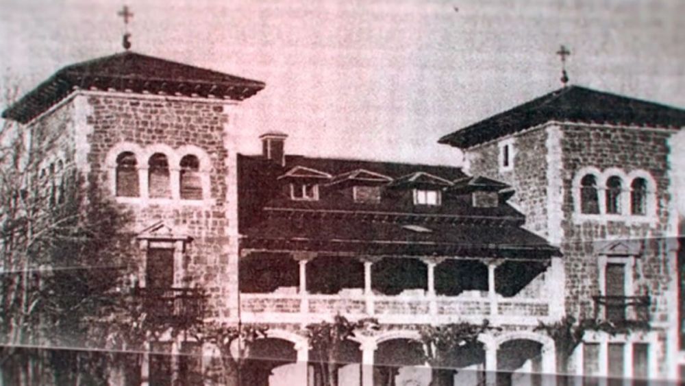 Imagen antigua del Palacio de los Allende, ubicado en Burón. |  D. M. 