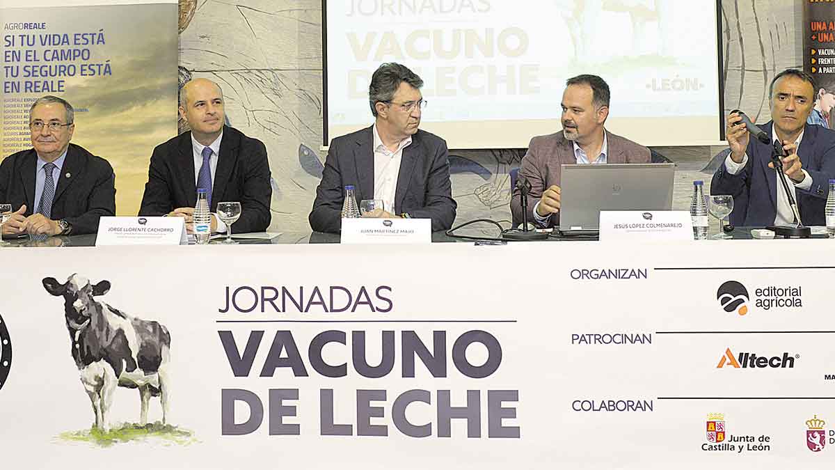 De izquierda a derecha,  Elías Fernando Rodríguez, Jorge Llorente, Juan Martínez Majo, Jesús López Colmenarejo y José Ignacio Falces. | MAURICIO PEÑA