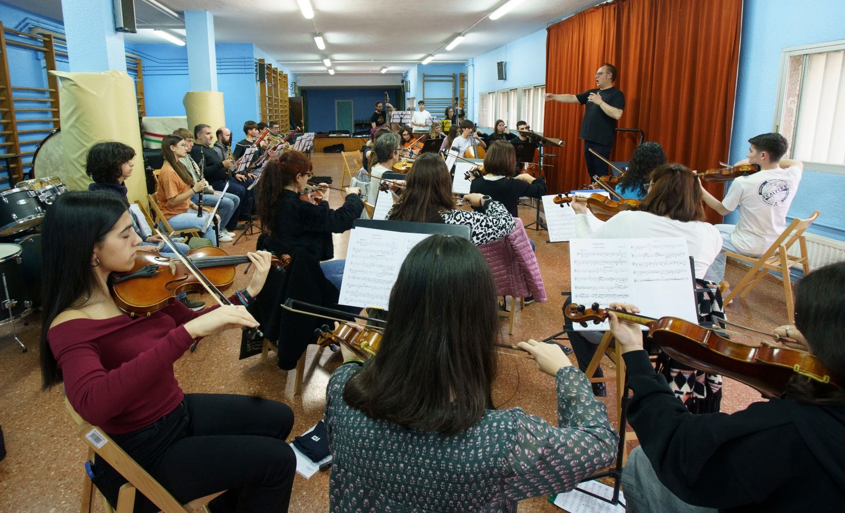 Ensayo de la Orquesta Sinfónica de Ponferrada dirigida por Manuel Alejandre | César Sánchez / ICAL