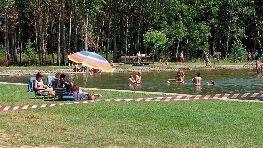 Imagen de la piscina fluvial de Cimanes del Tejar. | MAURICIO PEÑA