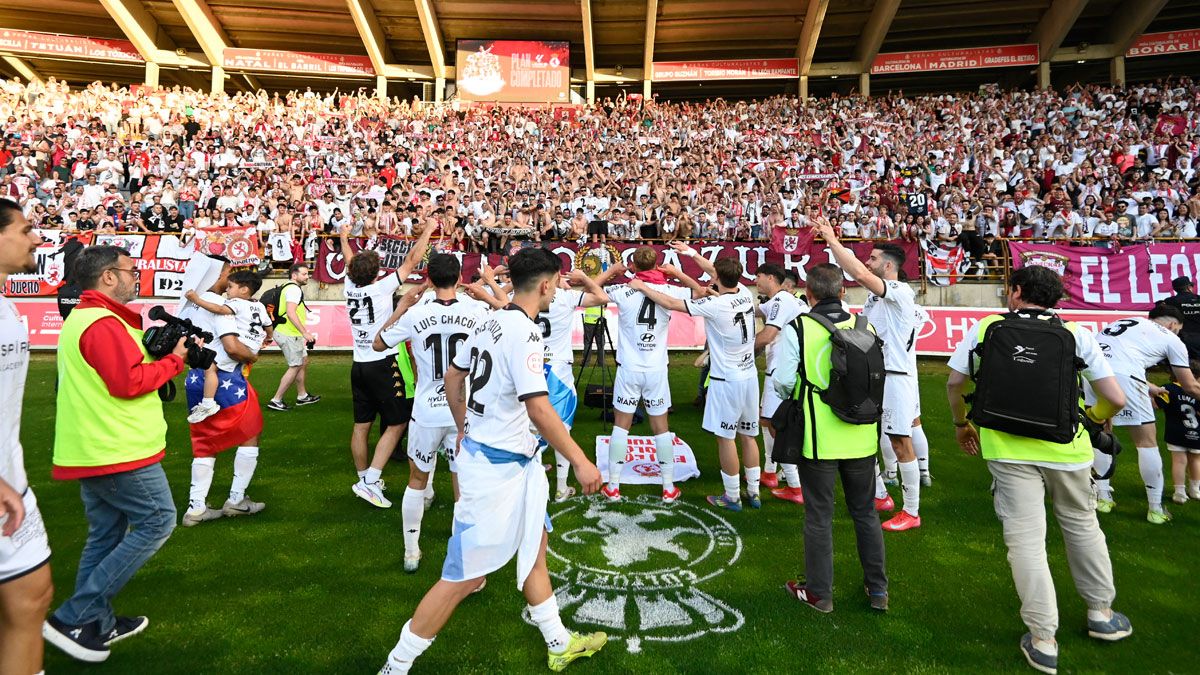 La Cultural ya conoce la fecha y la hora de su debut en Segunda División en el Reino. | SAÚL ARÉN