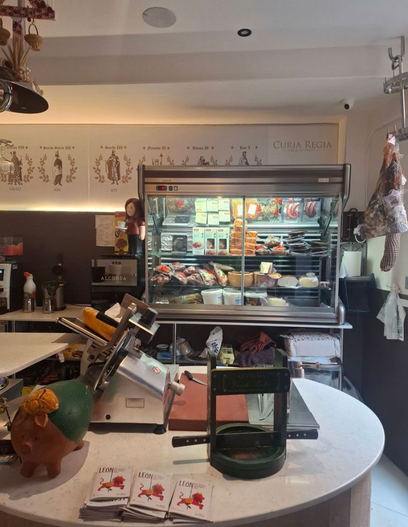 La cámara frigorífica donde guardan su rico embutido. L.N.C