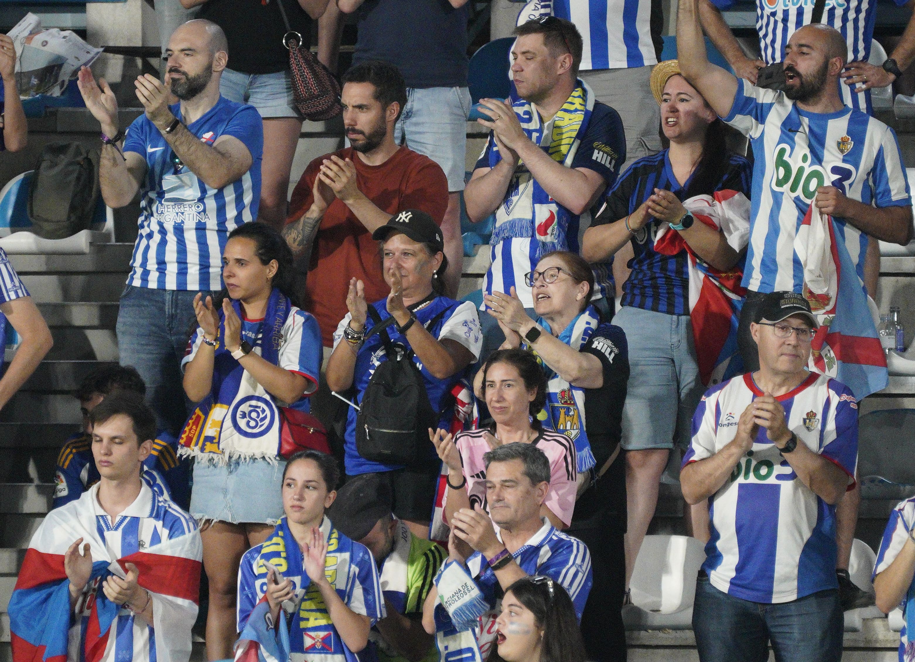Las gradas del Toralín con el récord de aficionados en el estadio. iCAL