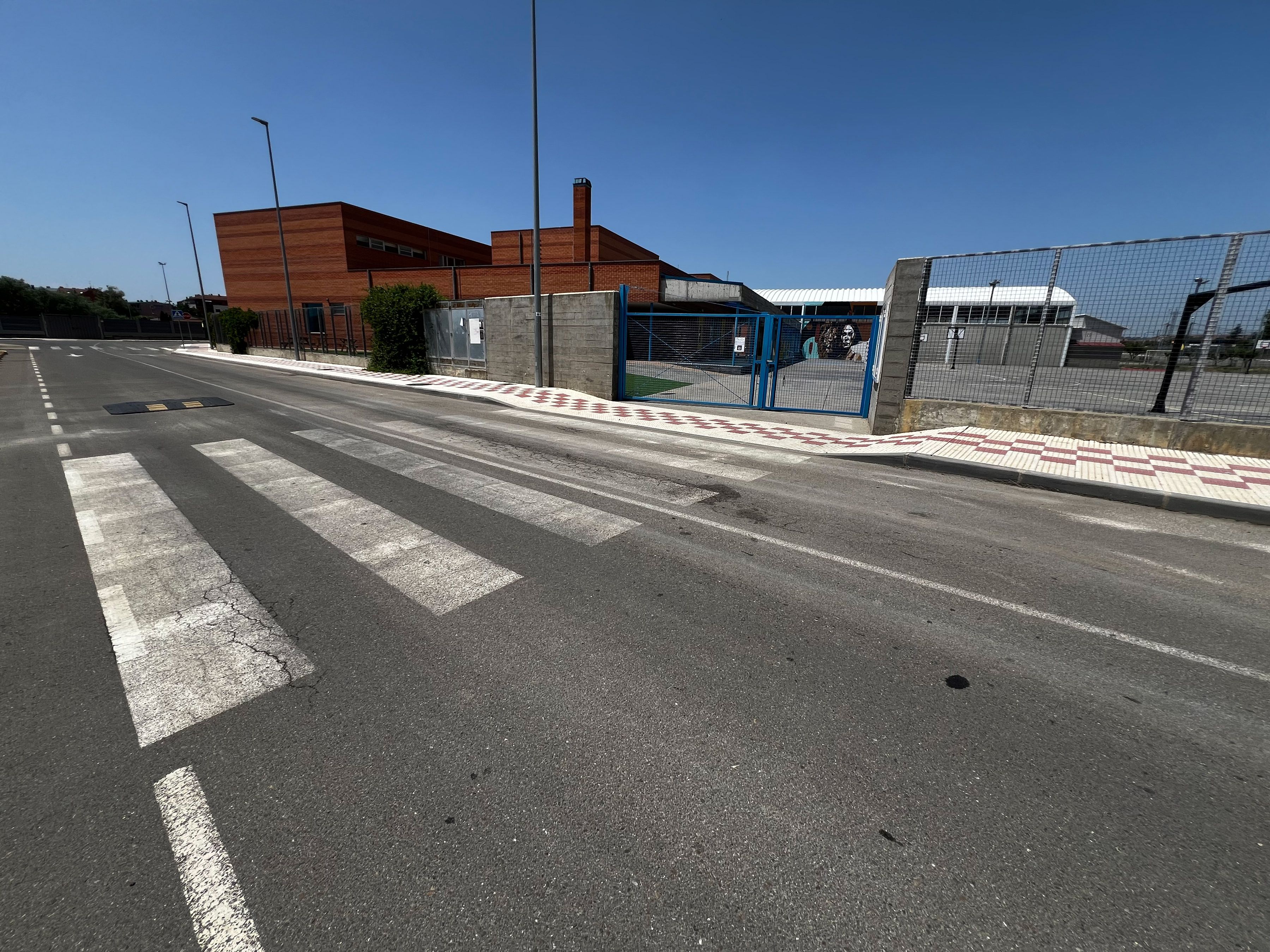  El atropello mortal se produjo a la altura de la entrada lateral al colegio Los Adiles de Villaobispo. | CAMPILLO (ICAL)