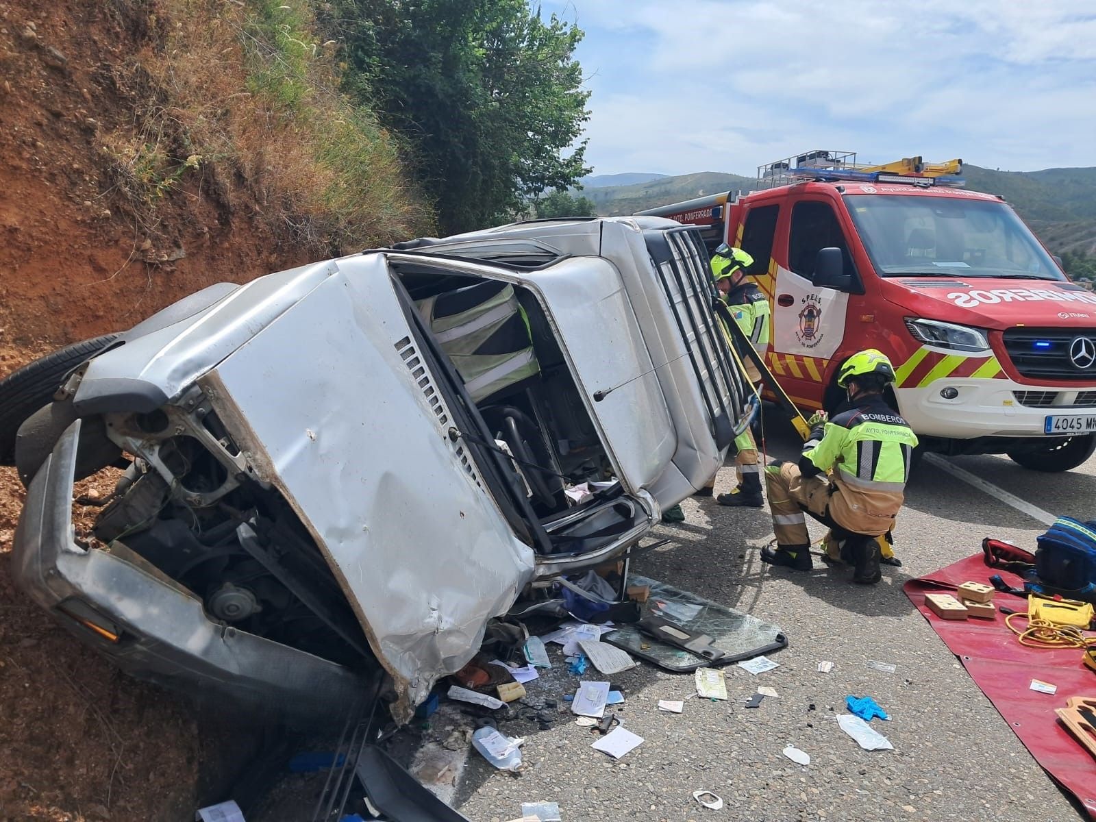 Estado de los vehículos siniestrados. | BOMBEROS PONFERRADA