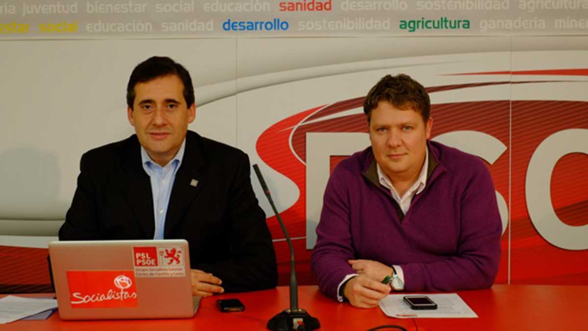 Miguel Ángel Fernández Cardo y Óscar Álvarez, este miércoles en rueda de prensa.