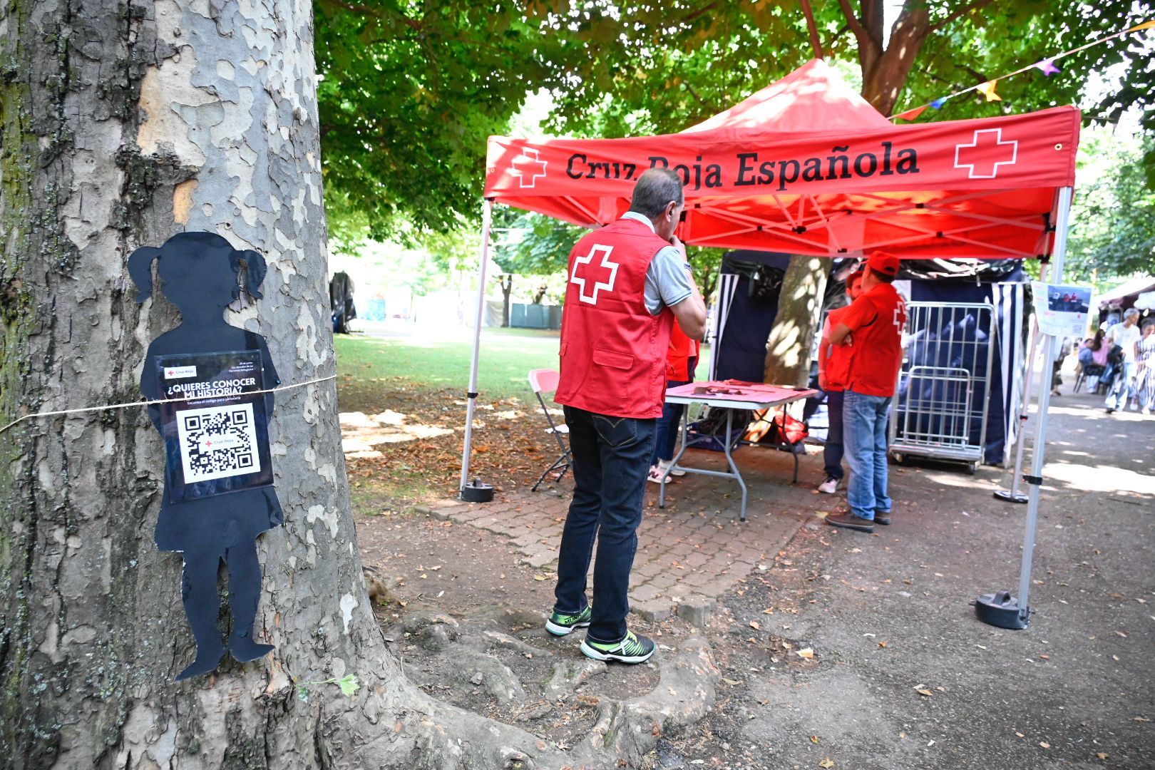 Iniciativa a favor de los refugiados por parte de Cruz Roja León en el Come y Calle. | SAÚL ARÉN
