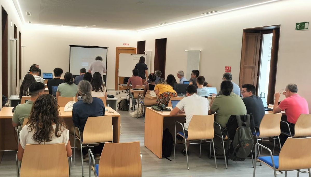 Curso sobre datos de la Universidad Rey Juan Carlos en Valdevimbre. | L.N.C. Curso sobre datos de la Universidad Rey Juan Carlos en Valdevimbre. | L.N.C.