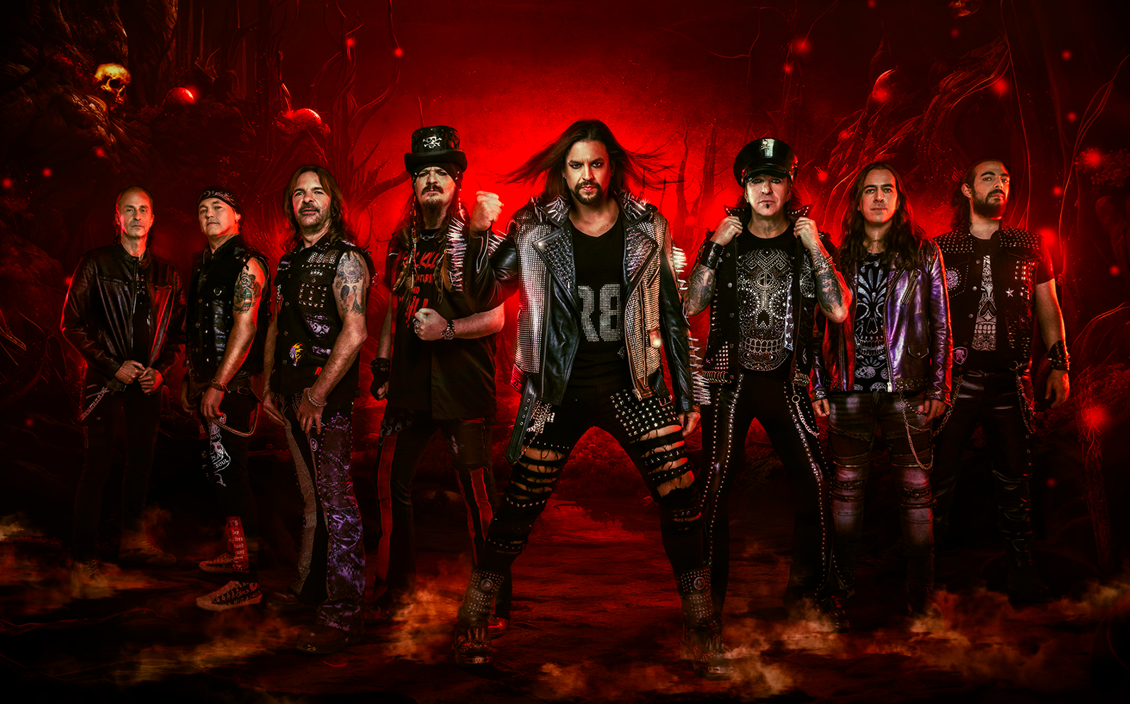 Los integrantes de la banda fundada en Madrid a finales de los ochenta, Mägo de Oz, recalan esta noche en la explanada de los Pendones Leoneses. | L.N.C.