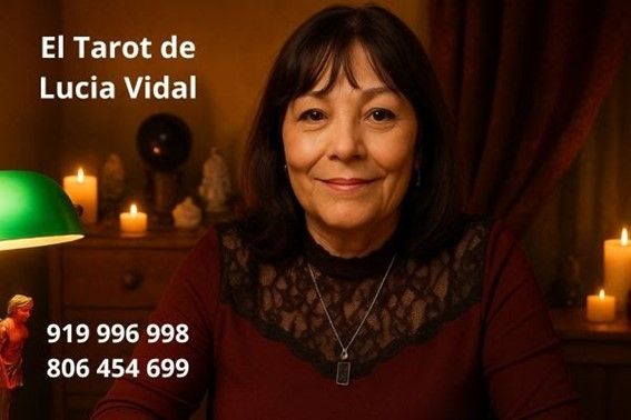 El tarot 806 barato sin gabinete más premiado en España.