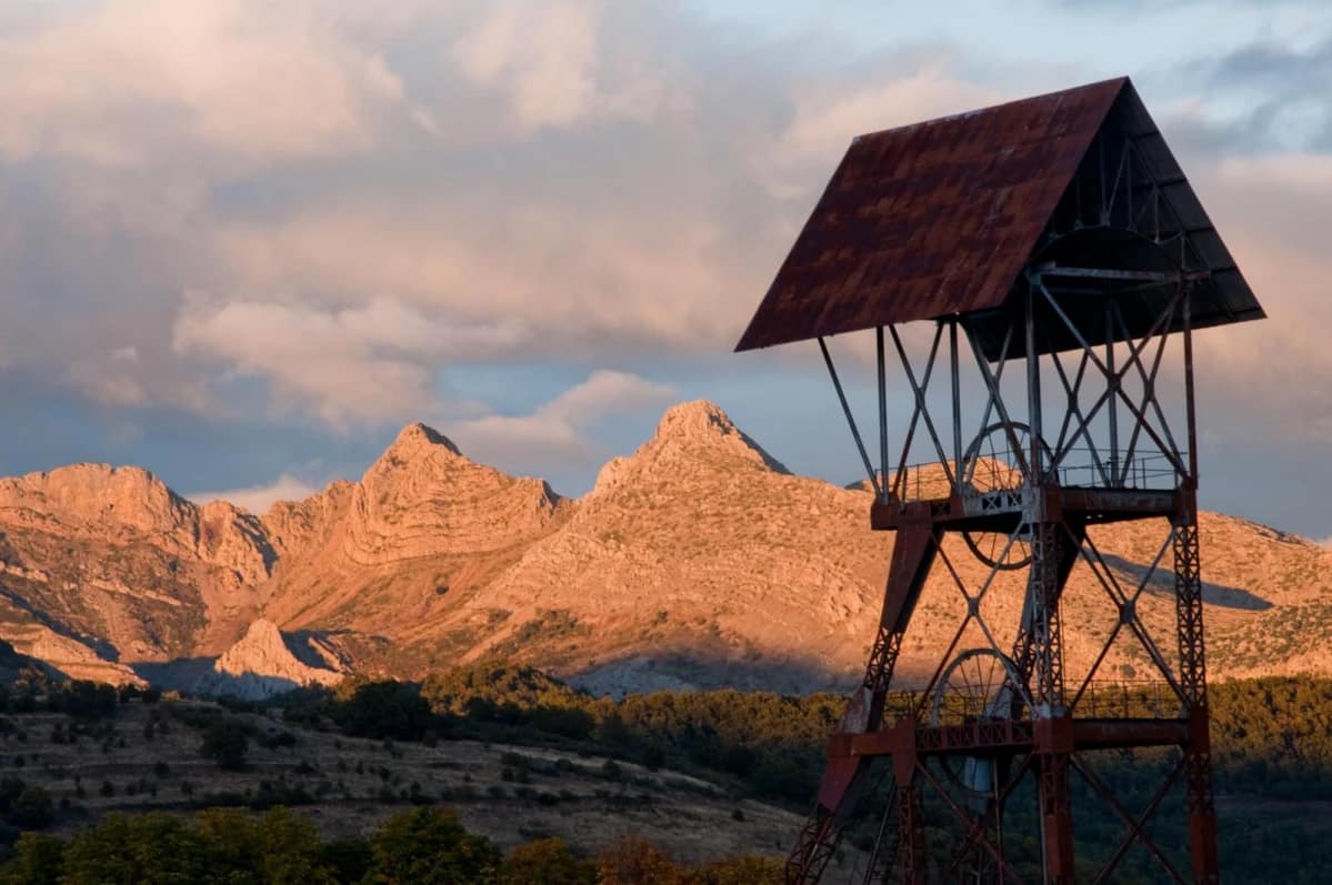 Conjunto histórico minero Herrera I en el Valle de Sabero que se pondrá en valor creando la Estación Biológica Cantábrica.  L.N.C.