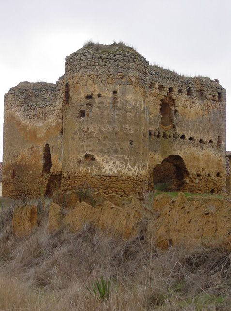 En la fotografía, imponente vista del Castillo de Alcuetas. | El CERRO