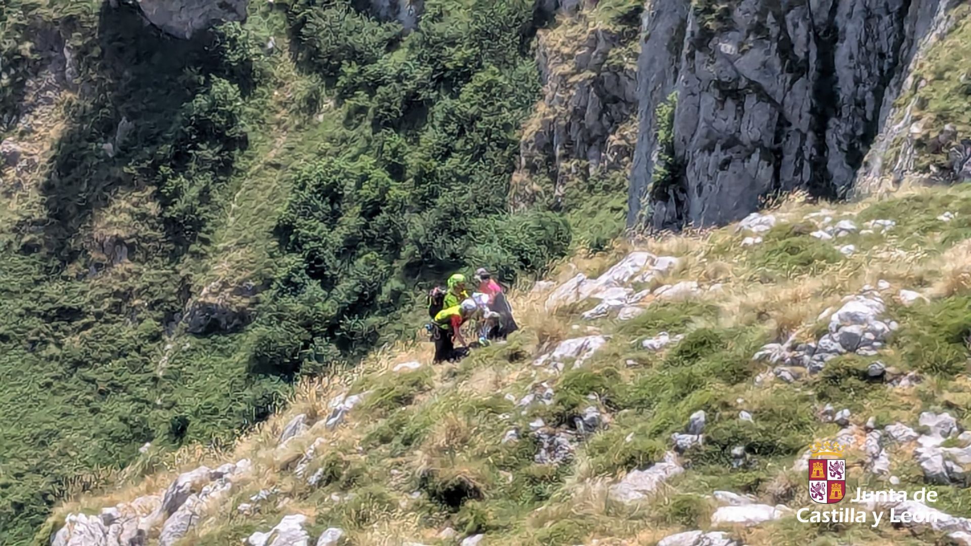 Rescatados cinco montañeros en los Picos de Europa durante una ruta por Posada de Valdeón |112 CyL 