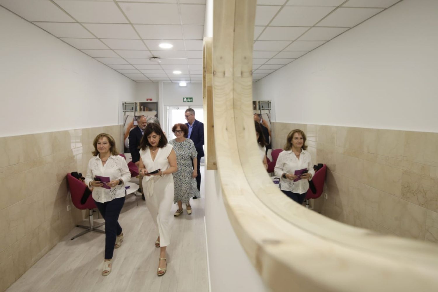 La presidenta del TSJCYL, Ana del Ser, visita el centro Atiendo| FERNANDO OTERO