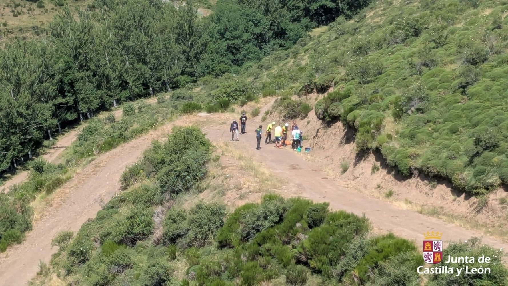Rescatada una mujer de 63 años tras desvanecerse en una pista de montaña en Valdelugueros |112 CyL