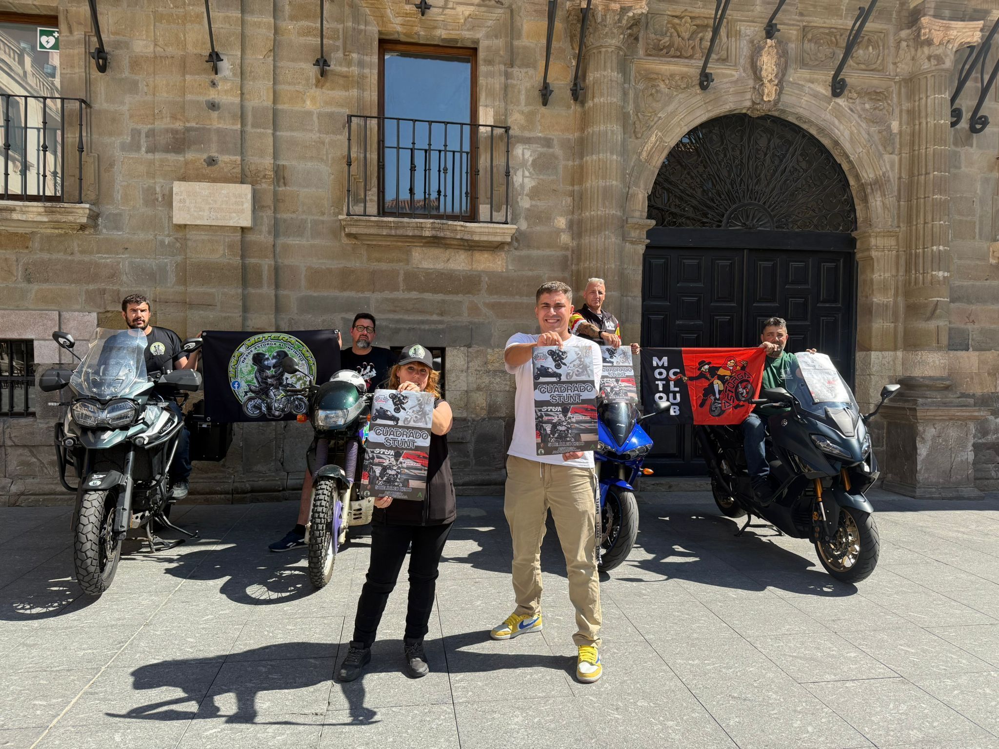 Uno de los momentos de la presentación de la Cuadrado Stunt en Astorga. L.N.C.