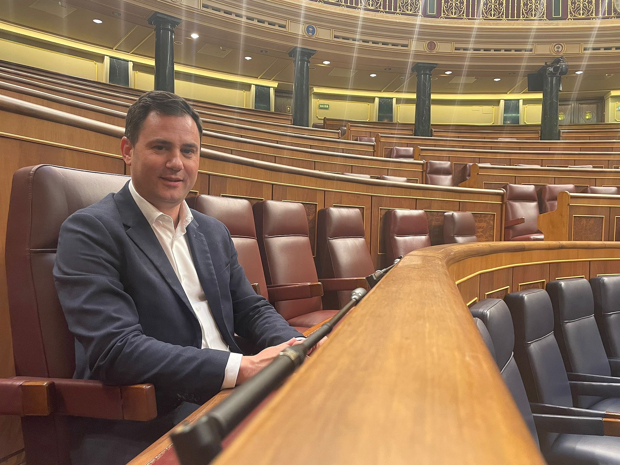 Javier Alfonso Cendón, en su escaño del Congreso de los Diputados. | LAURA PASTORIZA