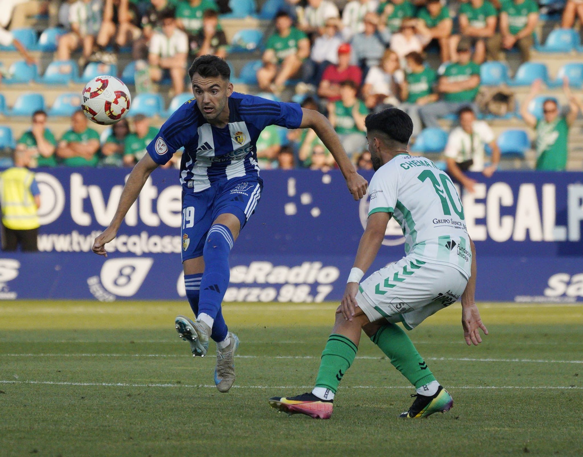 Andoni López renueva su contrato con la Ponferradina por una temporada más. PONFERRADINA
