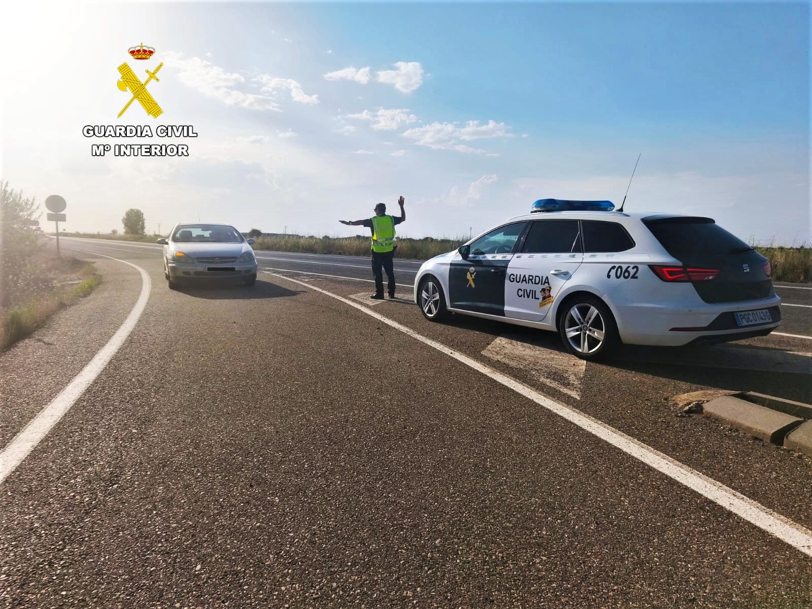 Imagen de archivo de un control de la Guardia Civil de Tráfico. | GUARDIA CIVIL