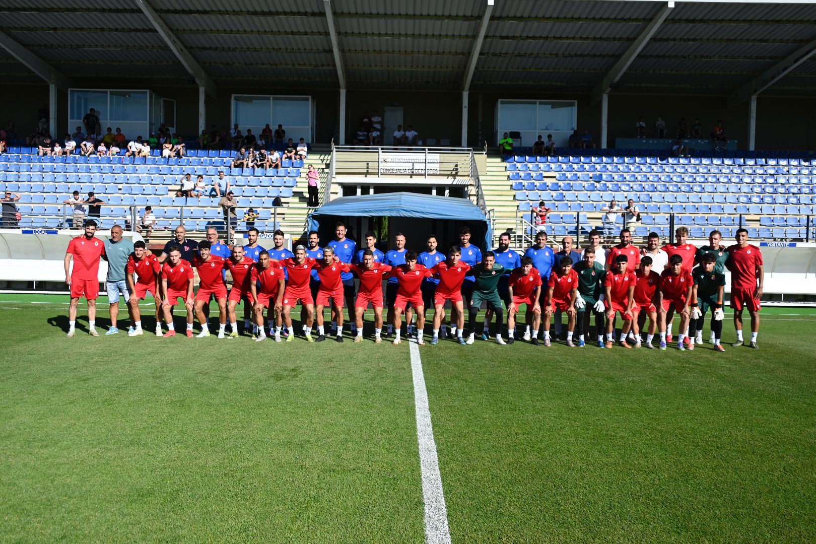 La Cultural volvió a los entrenamientos el pasado lunes y dio por iniciada la pretemporada para Segunda División. SAÚL ARÉN