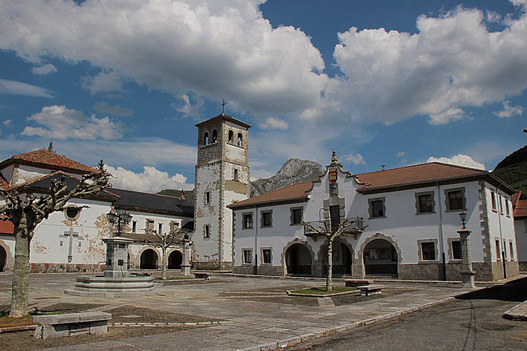 Rodiezmo tuvo la capitalidad del municipio hasta los años 40; después compartió nombre, hasta el 8 de julio de 1975, hace 50 años. | AYTO. VILLAMANÍN