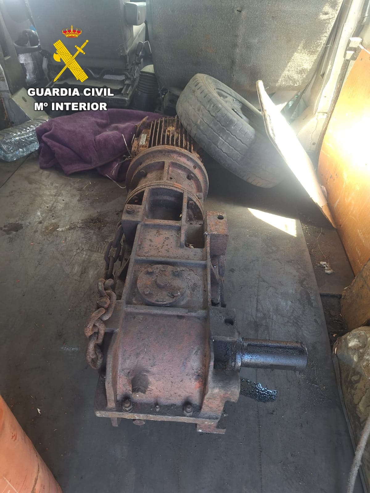 Pieza que intentaban robar los tres detenidos. | GUARDIA CIVIL
