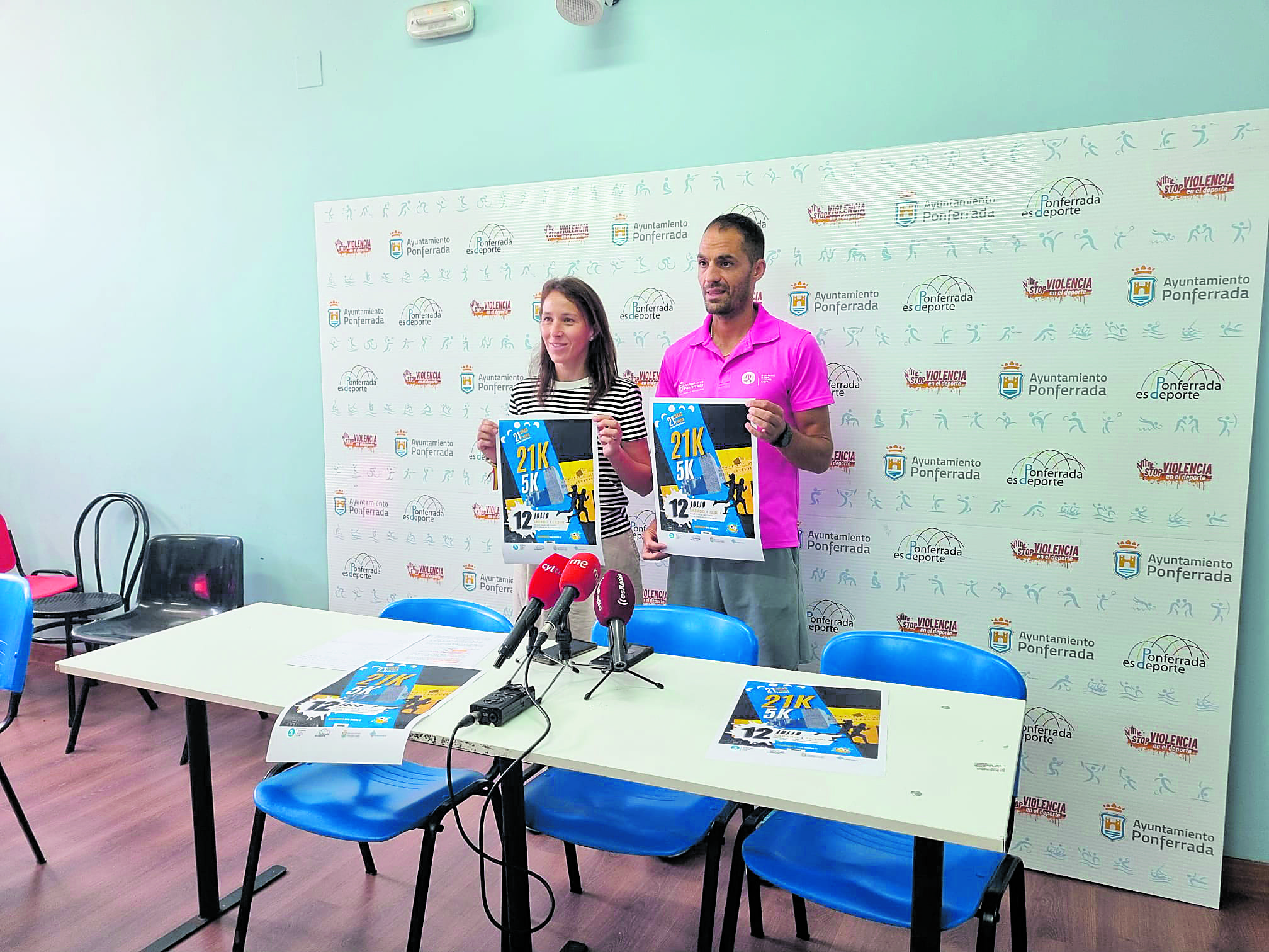 Uno de los momentos de la presentación de la previa de las 21 Lunas y Media. L.N.C.