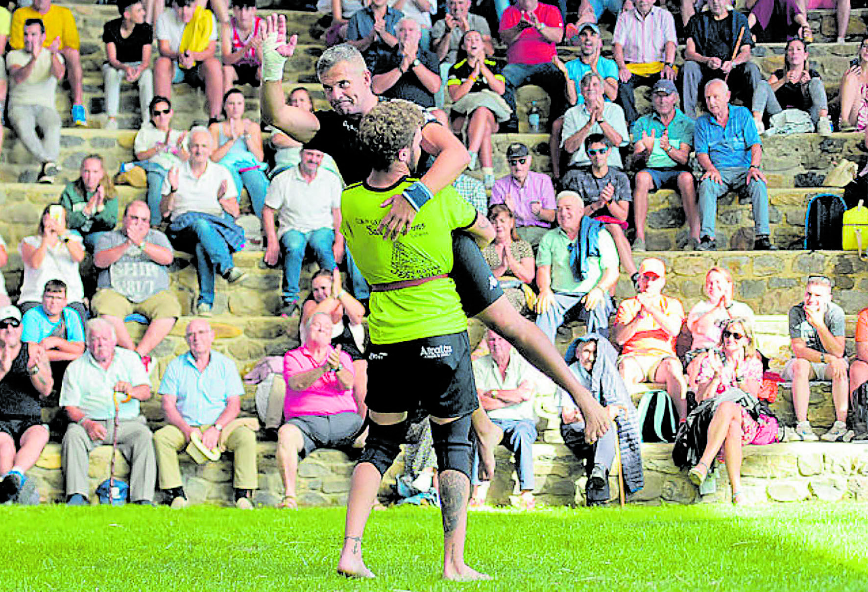 Javi Oblanca cuando batió su propio récord de longevidad en ganar un corro, en Riaño derrotando a Florián MAURICIO PEÑA Javi Oblanca cuando batió su propio récord de longevidad en ganar un corro, en Riaño derrotando a Florián MAURICIO PEÑA